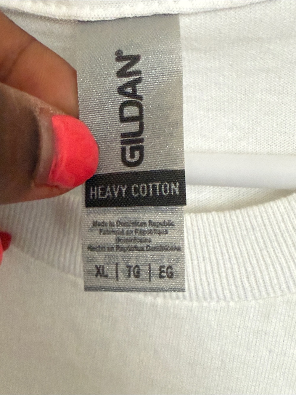 Gildan White Short-Sleeve Tee with Multicolor "Mañana Será Bonito" Print - Picture 2 of 8